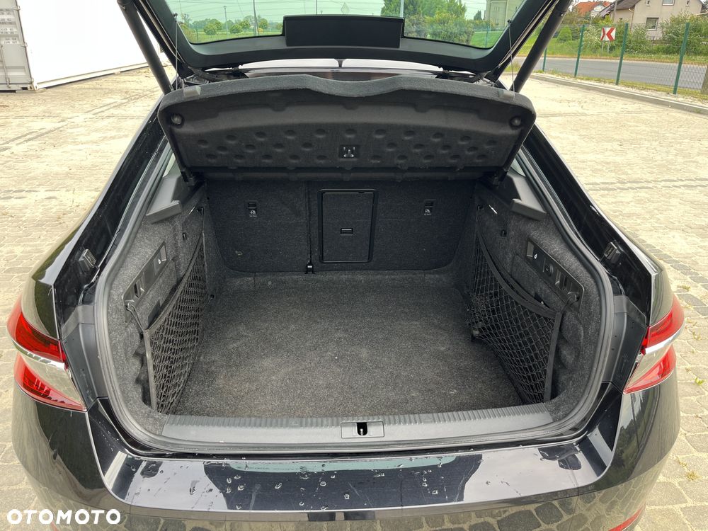 Skoda Superb 2.0 TDI SCR Style DSG - 21