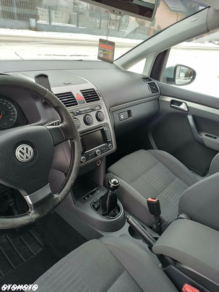 Volkswagen Touran 2.0 TDI DPF Highline - 6