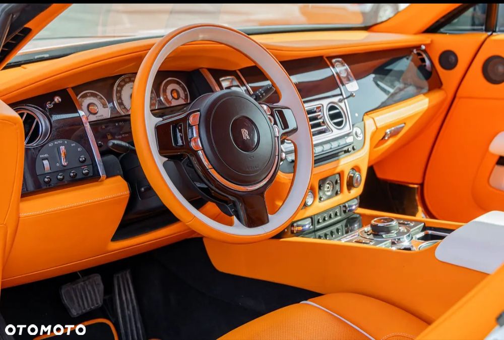 Rolls-Royce Wraith Black Badge - 11