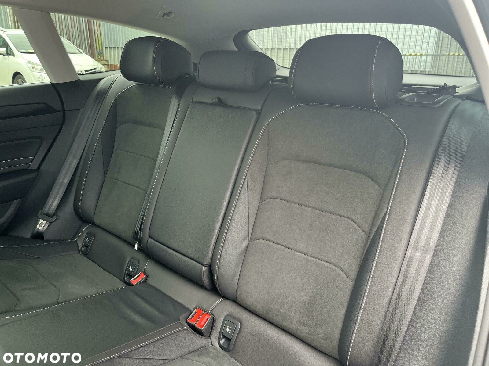 Volkswagen Arteon 2.0 TSI Elegance DSG - 34