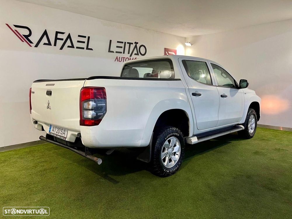 Mitsubishi L200 2.3 DI-D Strakar CD Intense 4WD - 7