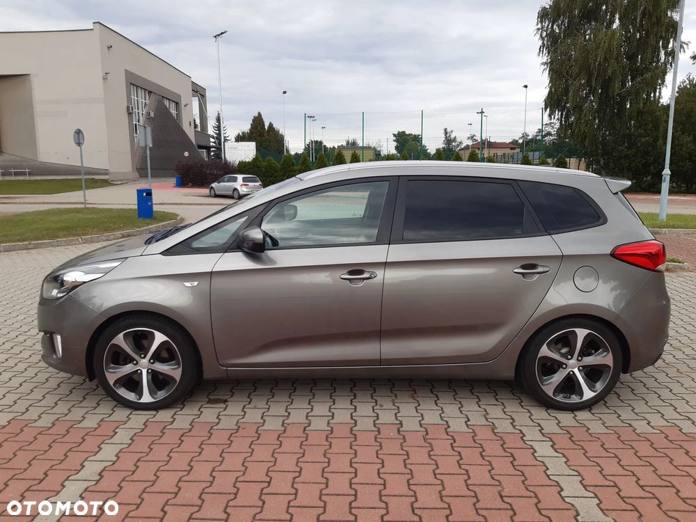 Kia Carens 1.7 CRDi 115 Dream Team Edition - 2