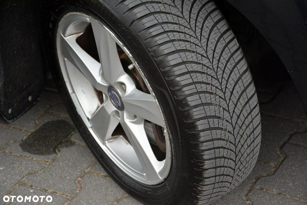 Volvo V40 D3 Geartronic Momentum - 36