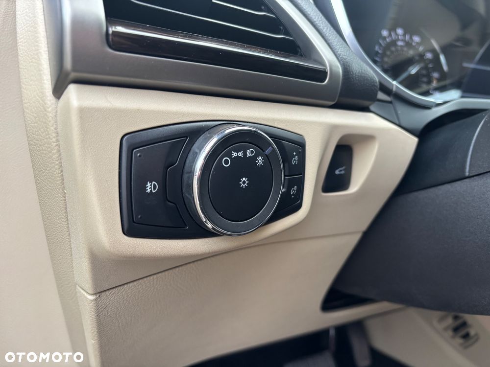 Ford Fusion 2.0 EcoBoost Titanium - 20