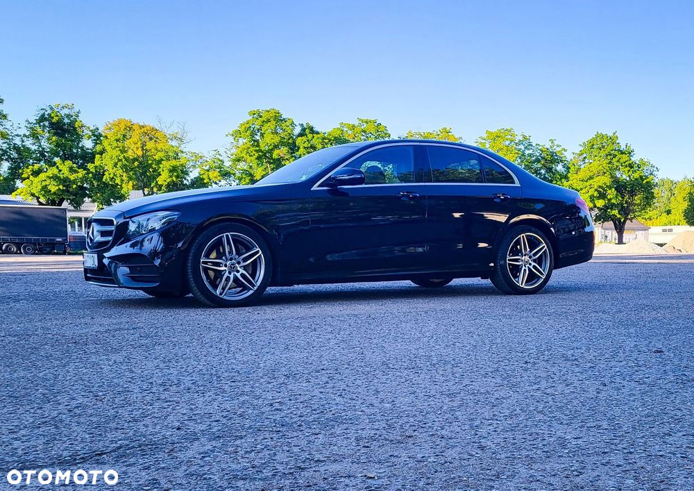Mercedes-Benz Klasa E 220 d 9G-TRONIC - 19