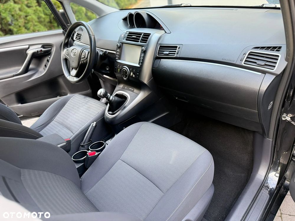 Toyota Verso 1.8 Premium 7os - 14