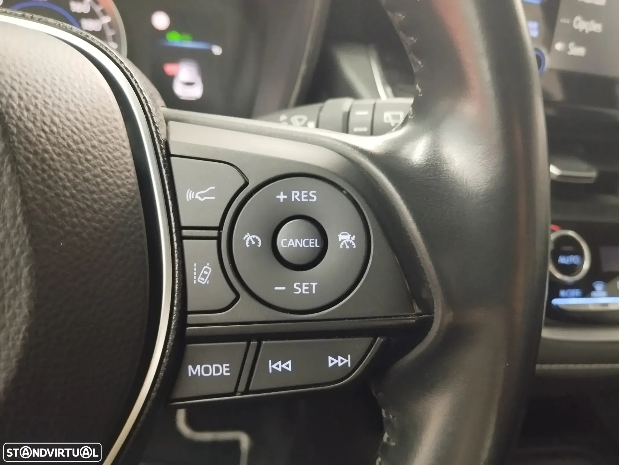 Toyota Corolla 1.8 Hybrid Comfort - 20
