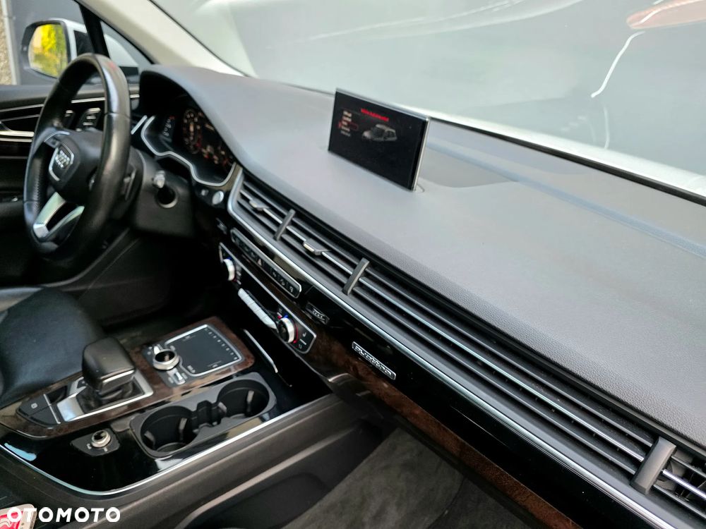 Audi Q7 3.0 TFSI Quattro Tiptronic - 22