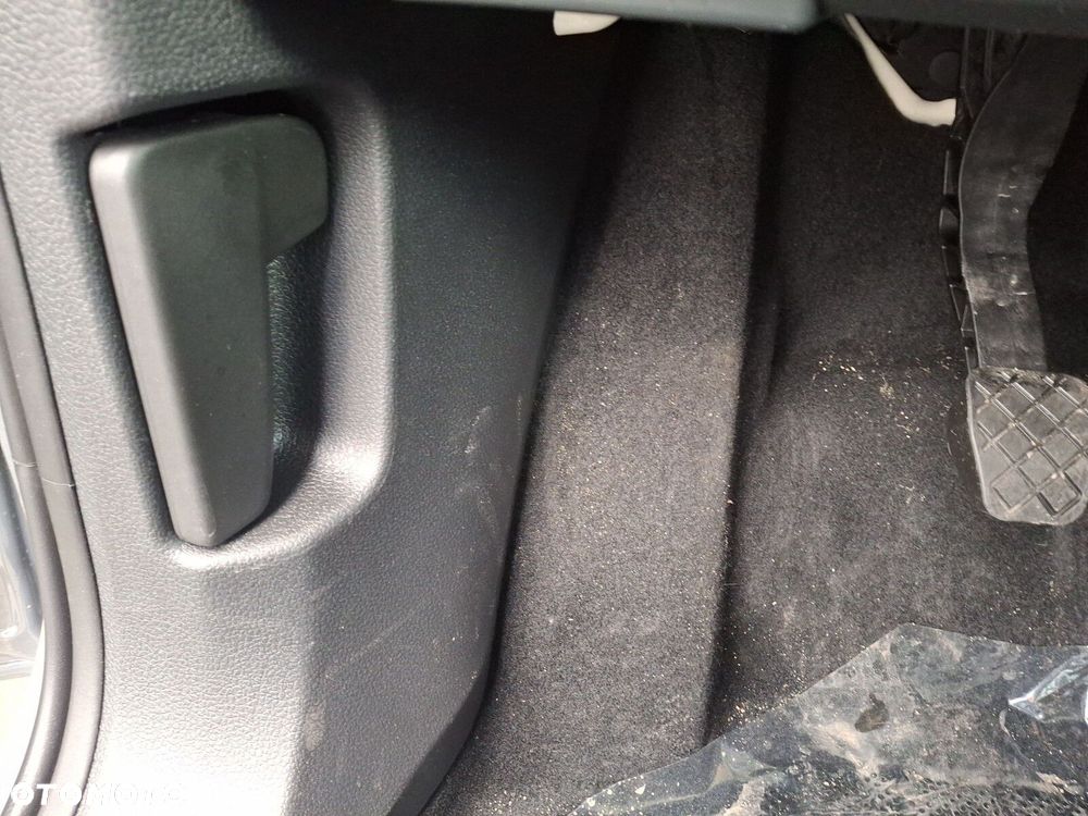 Volkswagen Caddy Maxi Cargo - 35