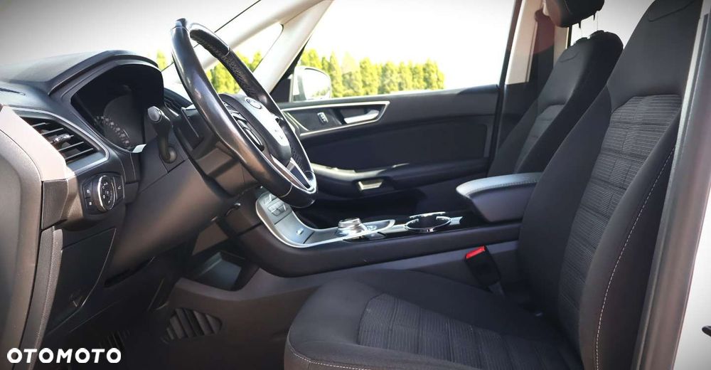 Ford Galaxy - 16