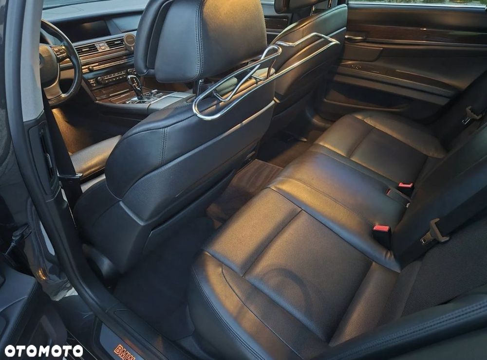 BMW Seria 7 730d - 17