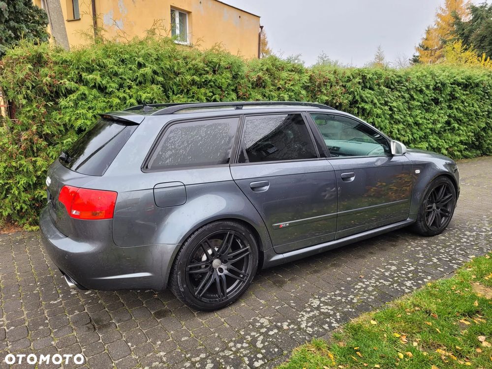 Audi RS4 Avant Avant - 3