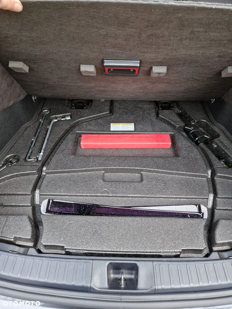 Toyota Prius 1.8 Hybrid Comfort - 8