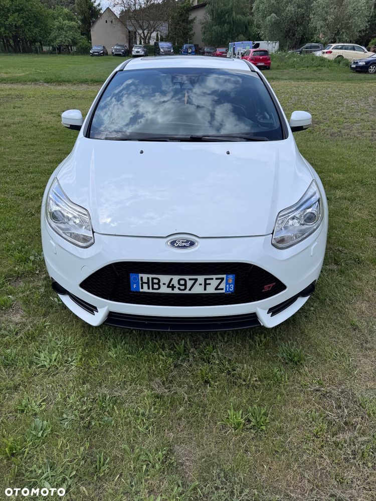 Ford Focus 2.0 EcoBoost ST mit Leder-Sport-Paket - 7