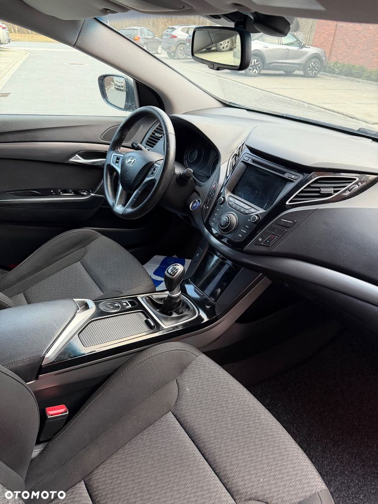 Hyundai i40 1.6 GDI Comfort + - 38