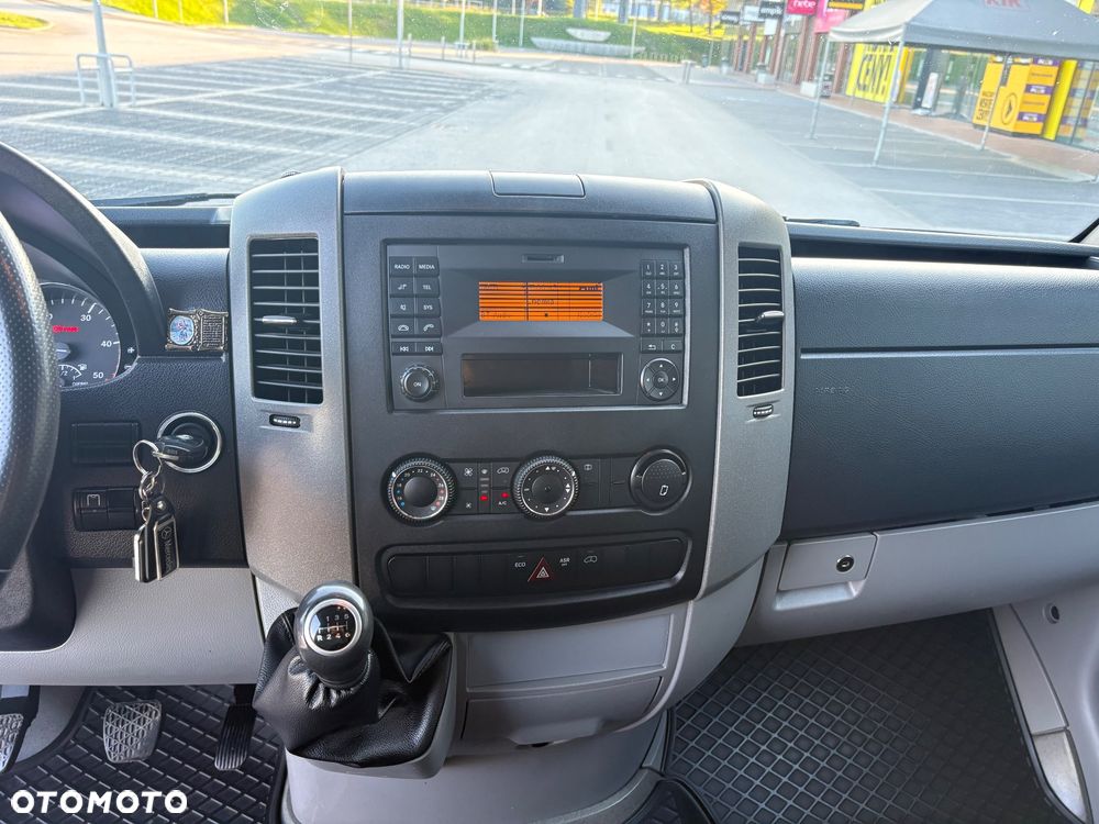 Mercedes-Benz Sprinter - 35