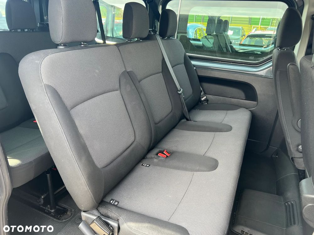 Renault Trafic 2.0 dCi - 13