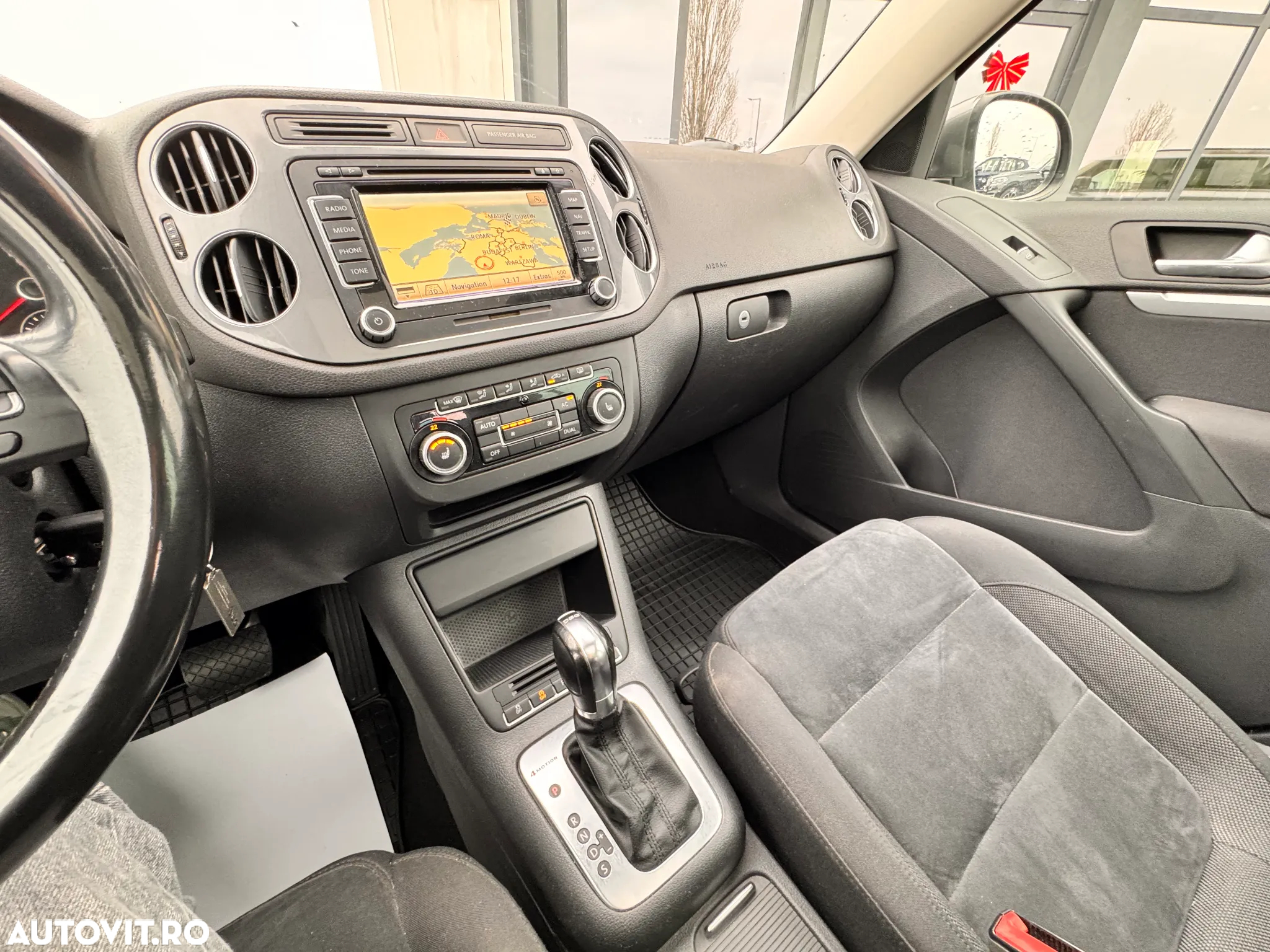Volkswagen Tiguan - 30
