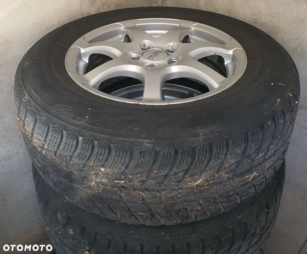 Volvo XC 70 D5 AWD Momentum - 15