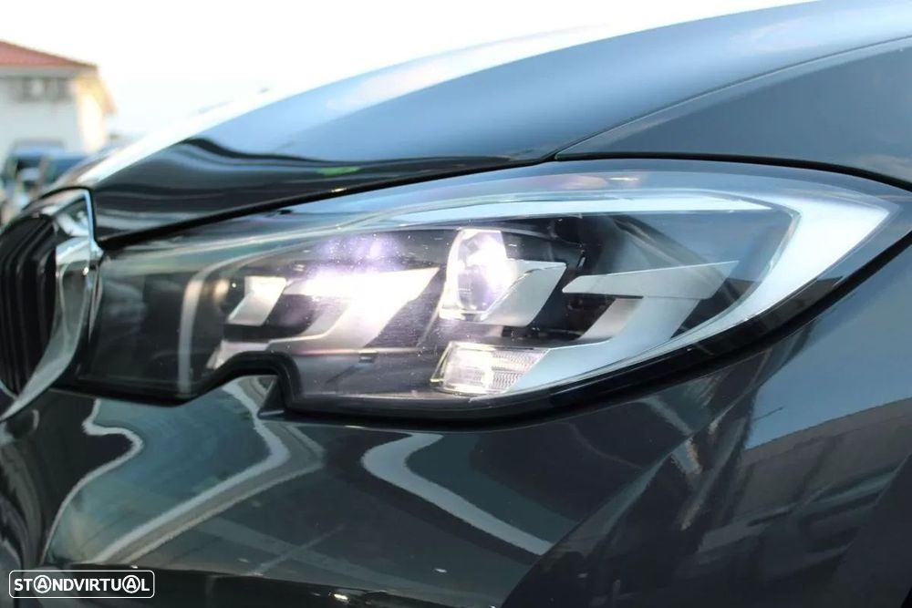 BMW 320 d Line Sport Auto — fotografia 16
