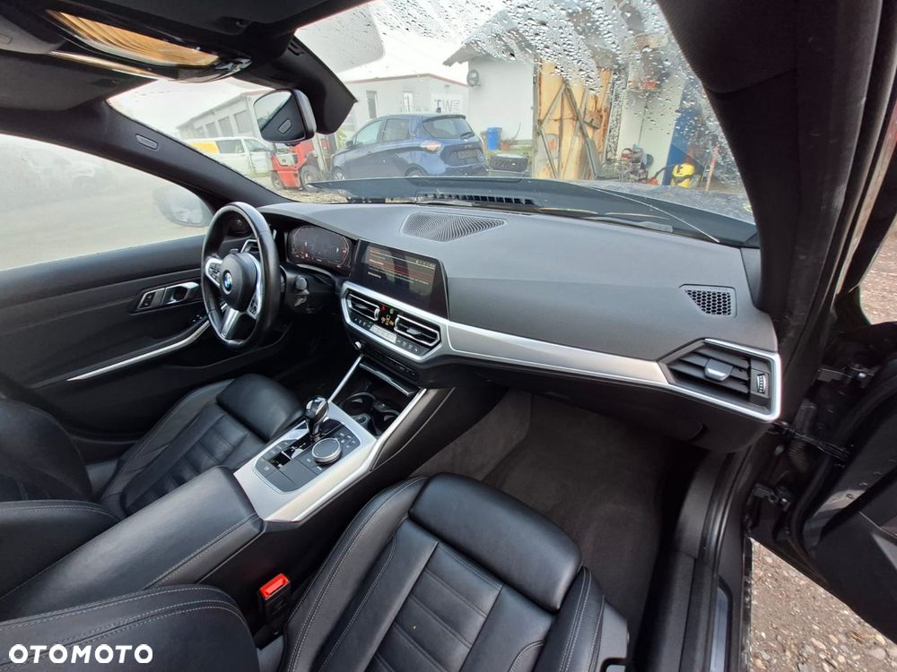 BMW Seria 3 - 18