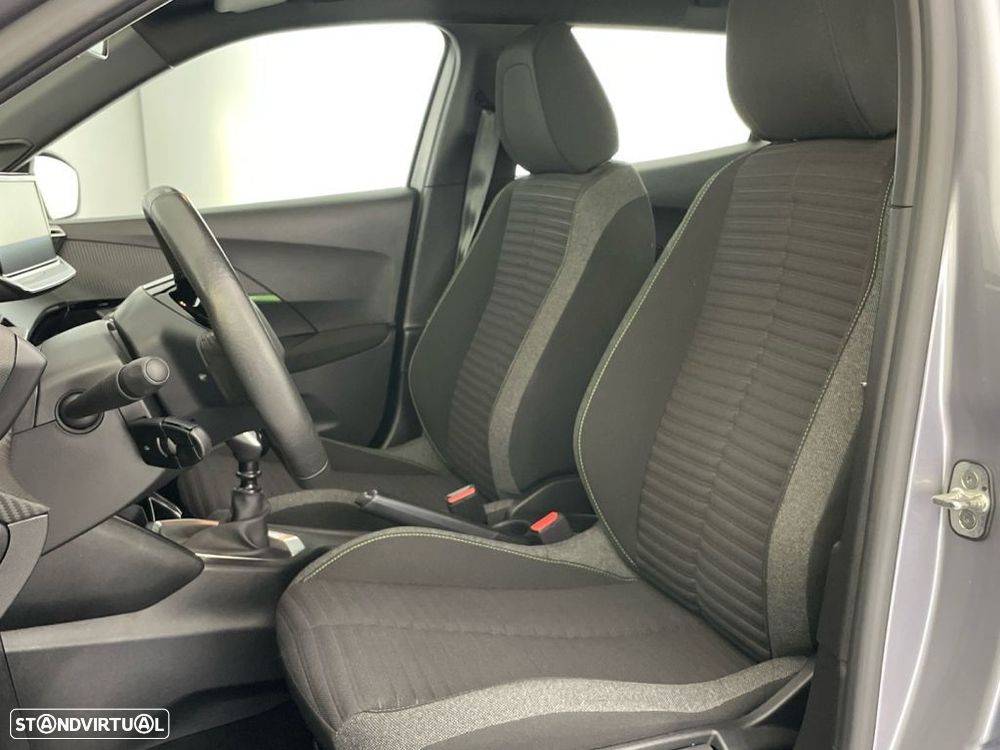 Peugeot 2008 1.2 PureTech Active - 16