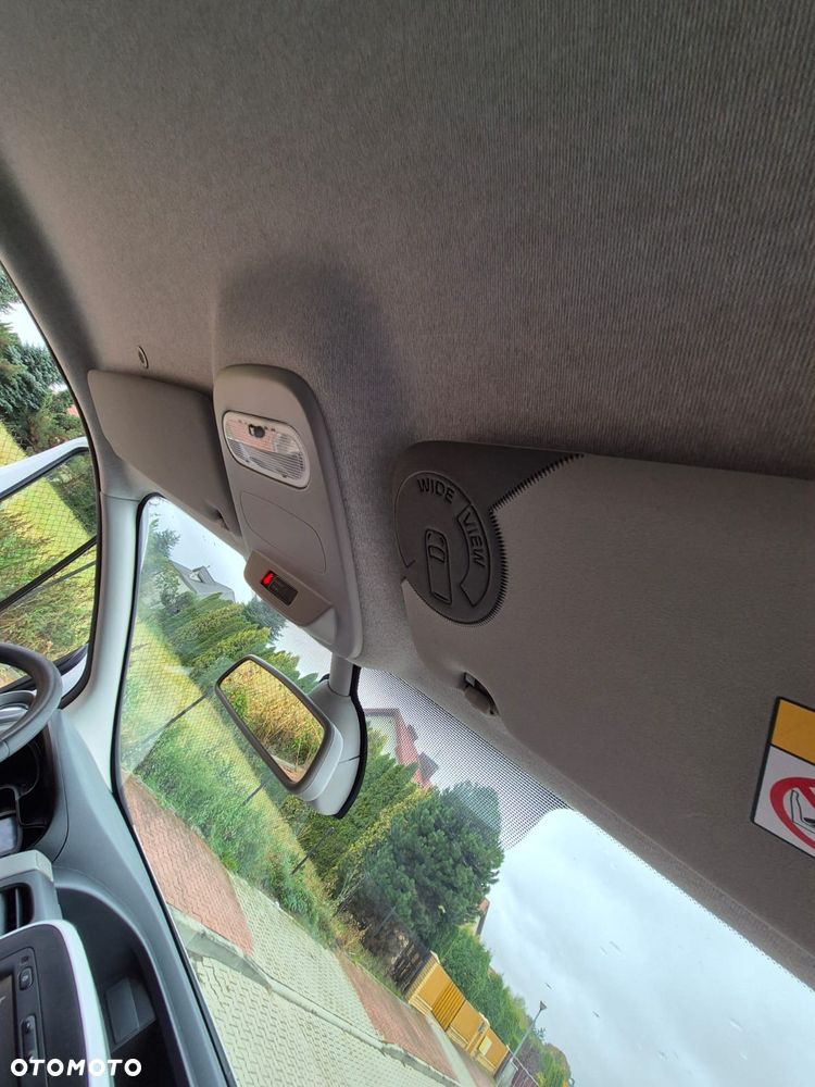 Renault Trafic Long 2016r 115Koni Nawi Kamera Klima Super stan 100% Bezwypadkowy - 28