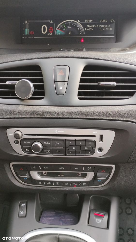 Renault Scenic 1.6 dCi Energy Limited - 19