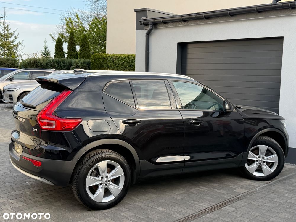 Volvo XC 40 B3 B DKG Plus Black Edition - 34