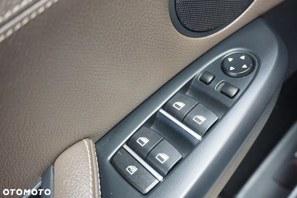 BMW X3 xDrive35d - 29