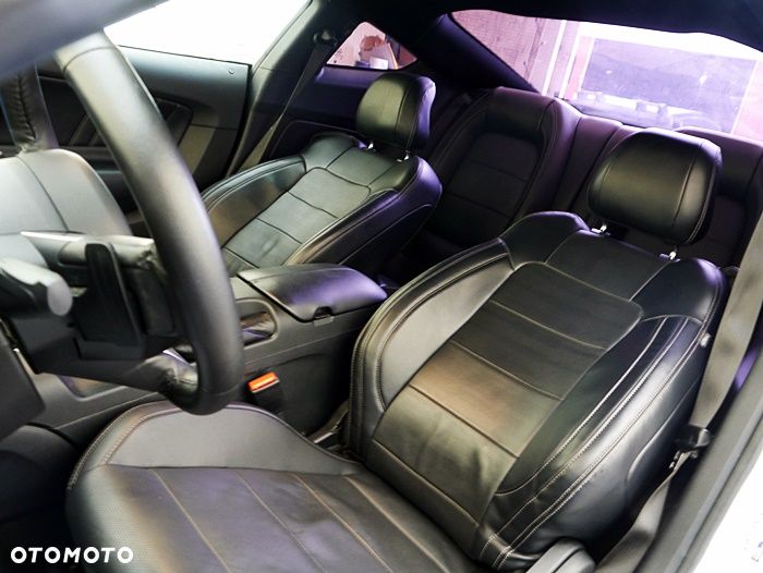 Ford Mustang 3.7 V6 Premium - 40