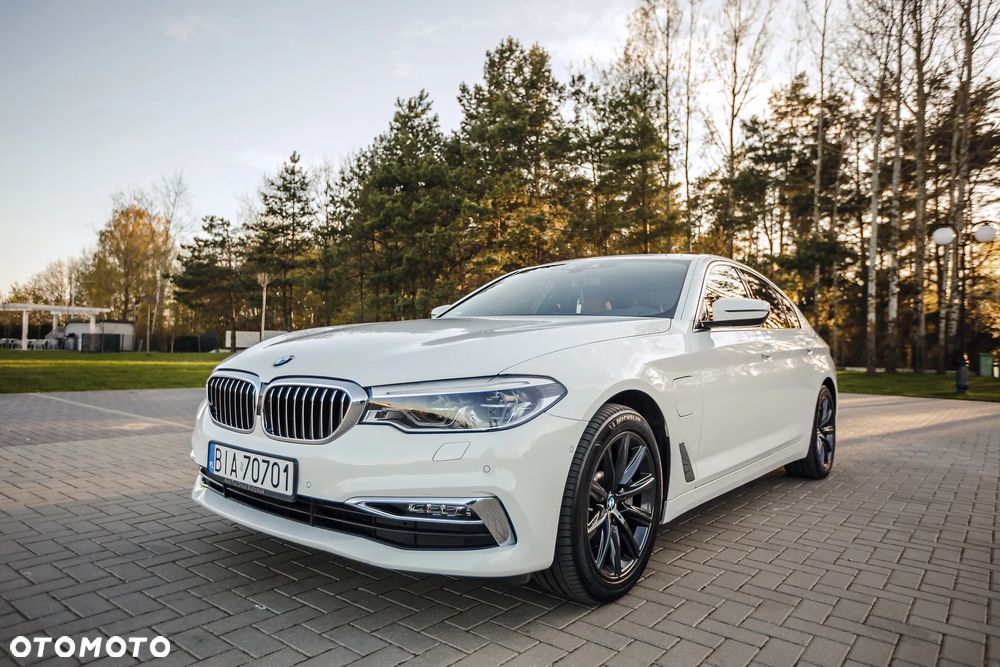 BMW Seria 5 530e iPerformance xDrive Luxury Line - 17