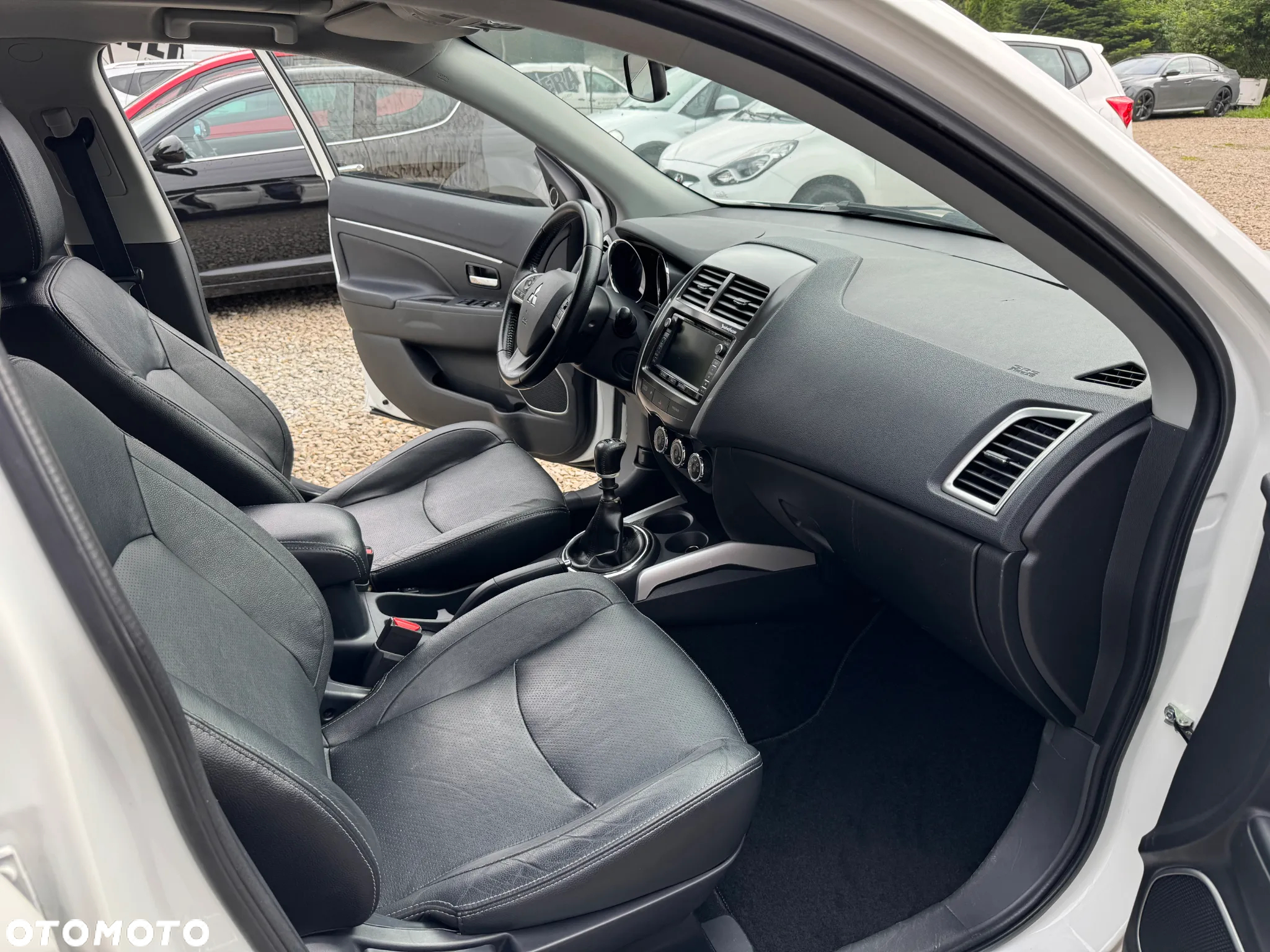 Mitsubishi ASX 1.8 DID Invite 4WD - 9