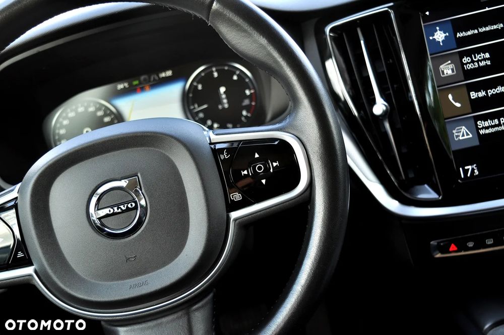 Volvo V60 D3 AWD Geartronic Inscription - 25