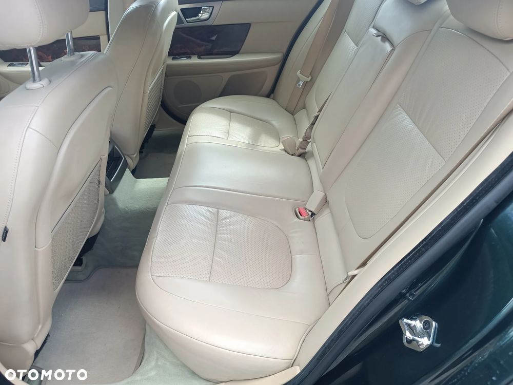 Jaguar XF 3.0 V6 S Premium Luxury - 14