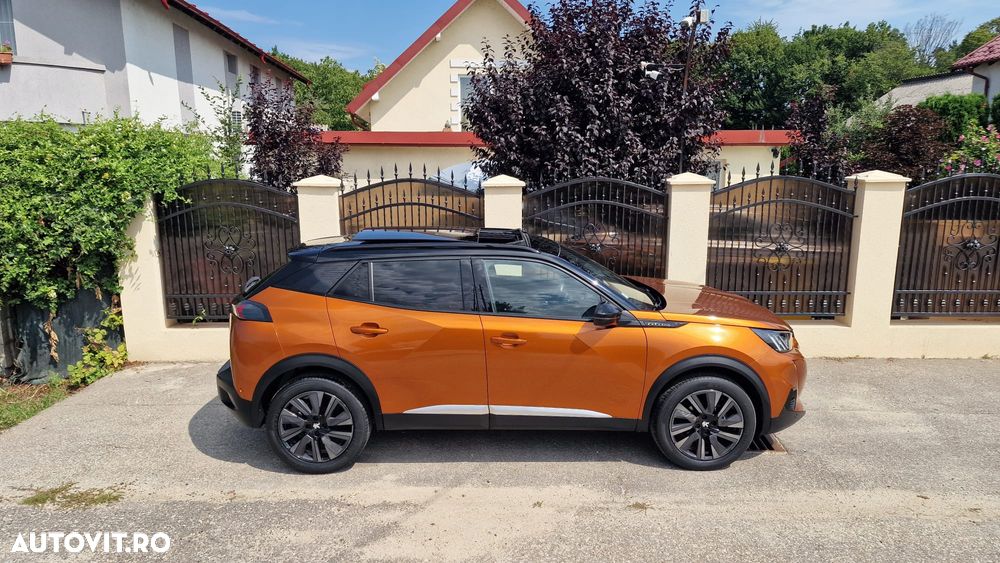 Peugeot 2008 1.2 L PureTech STT EAT8 GT Line - 27