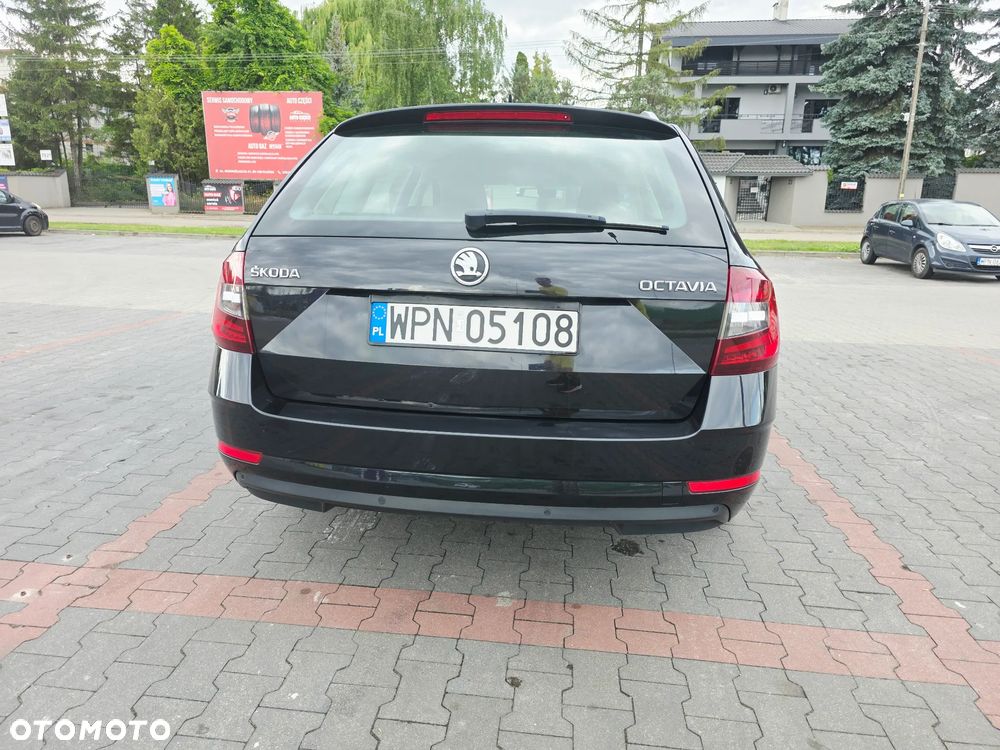 Skoda Octavia 2.0 TDI Style DSG - 12