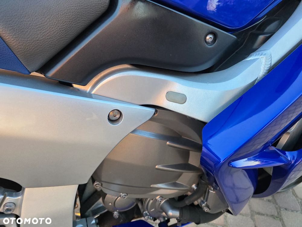 Yamaha FJR - 26