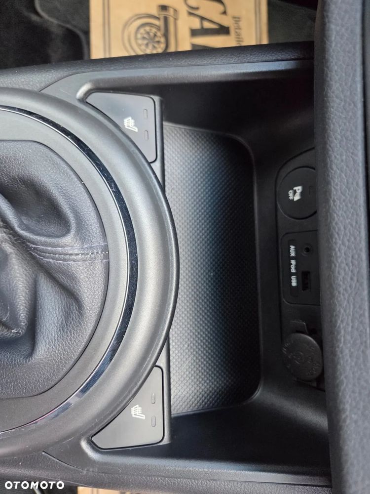 Kia Sportage 2.0 CVVT 2WD Attract - 19