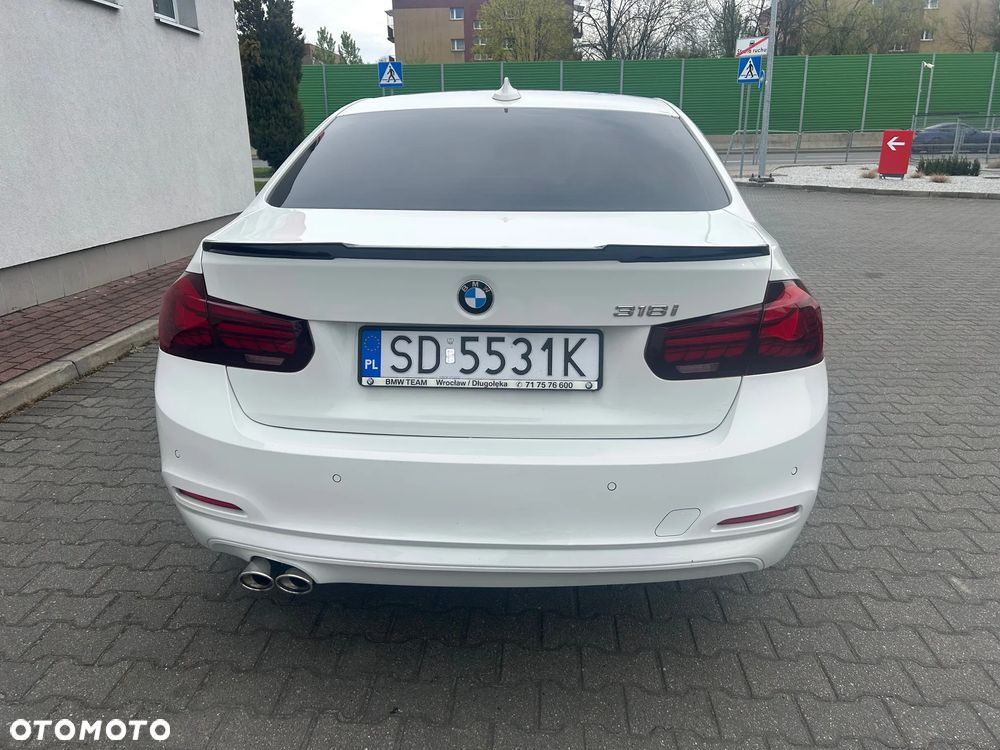 BMW Seria 3 318i Sport Line - 7