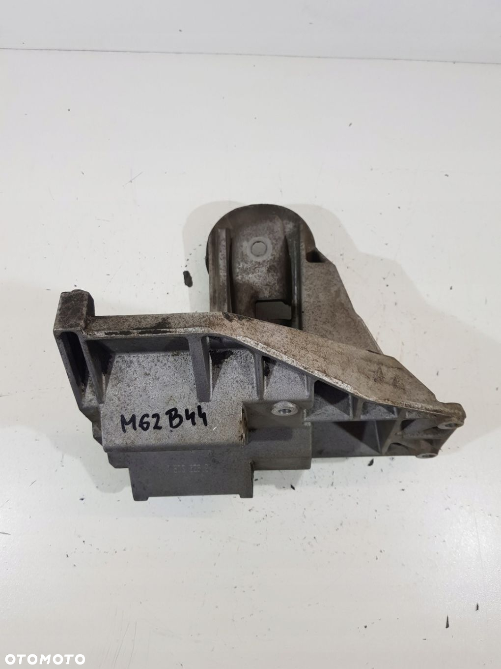 ŁAPA SILNIKA 64557503226 RANGE ROVER L322 4.4B M62 - 2