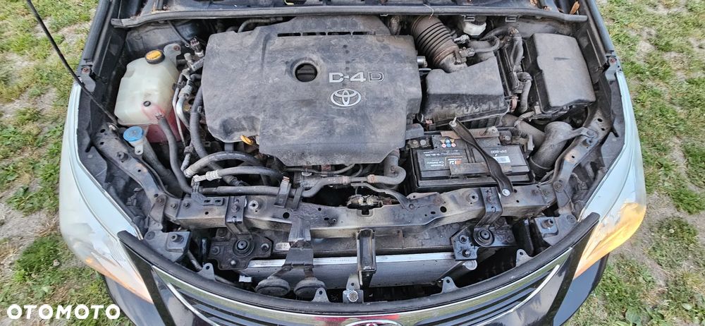 Toyota Avensis - 15