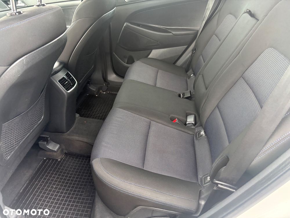 Hyundai Tucson 1.6 GDI BlueDrive Comfort 2WD - 19