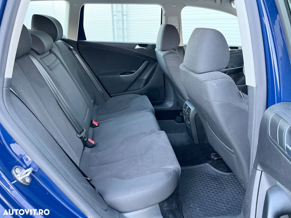 Volkswagen Passat ver-variant-2-0-blue-tdi-scr-highline - 10