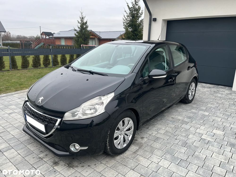 Peugeot 208 - 2