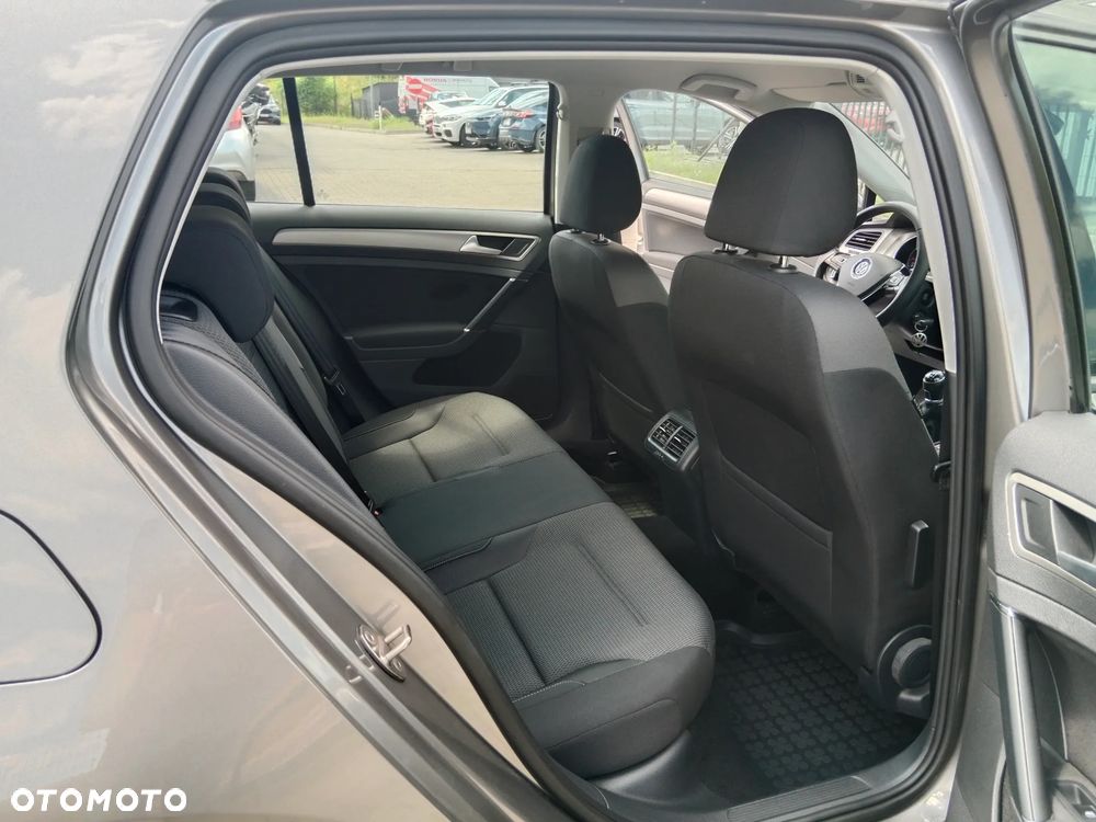 Volkswagen Golf 1.4 TSI BMT Comfortline - 26