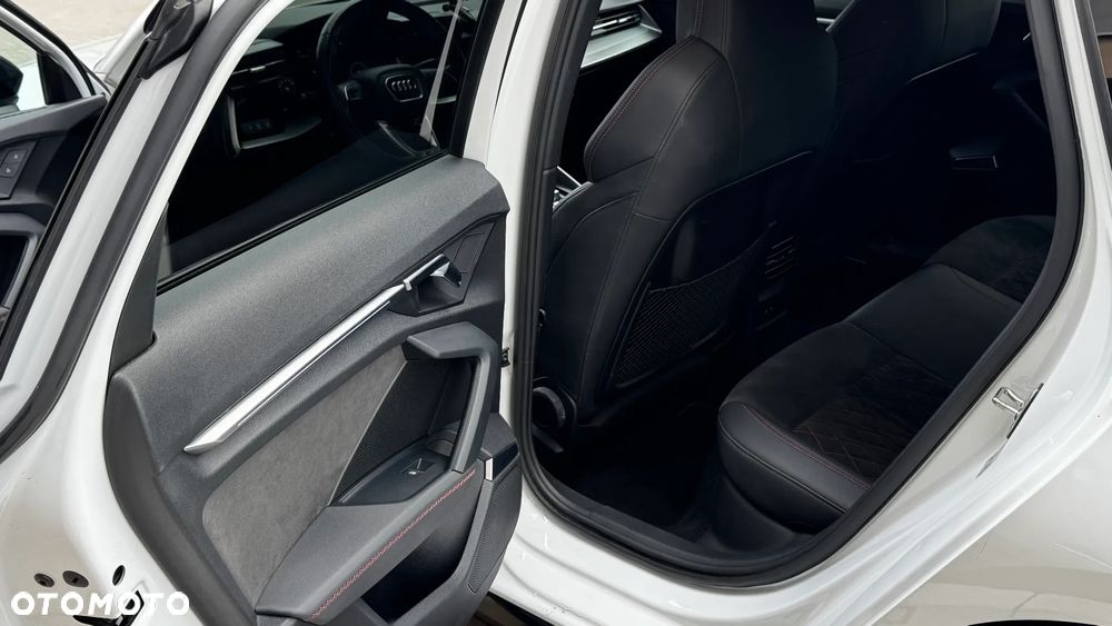 Audi A3 Limousine 35 TFSI S tronic S line - 11