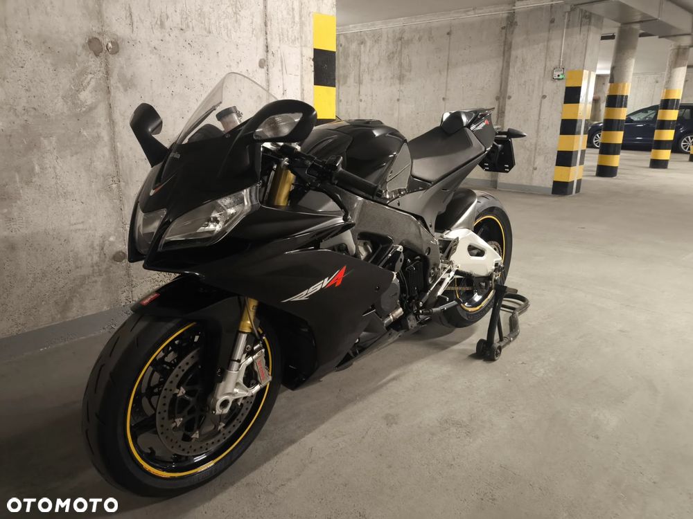 Aprilia RSV - 9
