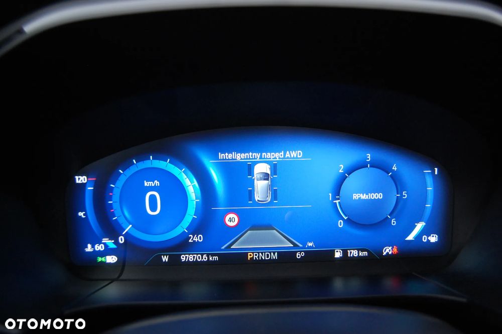 Ford Kuga 2.0 EcoBlue 4x4 ST-LINE X - 9