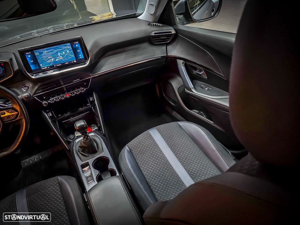 Peugeot 2008 BlueHDi 100 STOP & START Allure - 23